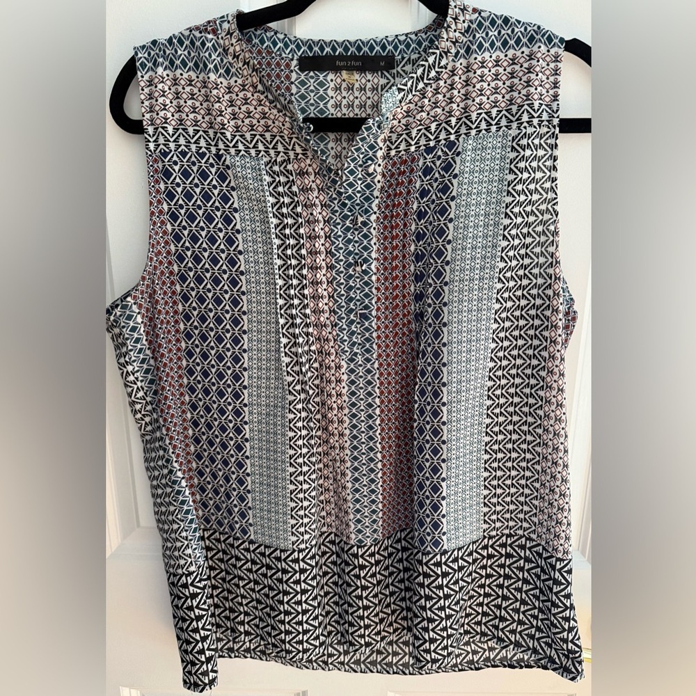 Fun 2 Fun Flora Ulrica Button Top
